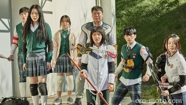 มัธยมซอมบี้ เป็นซีรีส์ของประเทศเกาหลีที่ได้รับความนิยมอย่างมากใน Netflix เมื่อได้ฉายผ่านทาง Netflix แล้วมียอดคนดูที่ล้นหลาม